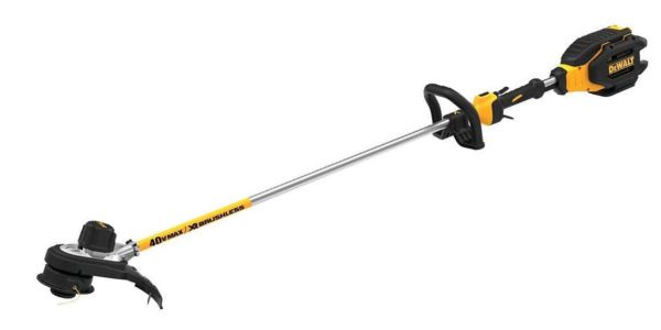dewalt 40v MAX weed eater